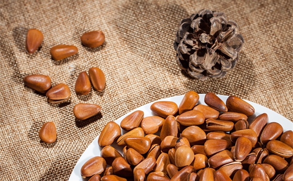 松子進(jìn)口報(bào)關(guān)的操作流程以及時(shí)效是怎樣的呢？