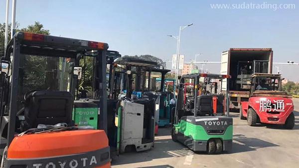 看過來！二手叉車進口報關清關流程解析